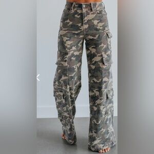 HIDDEN Camouflage Cargo Pants high rise wide leg
